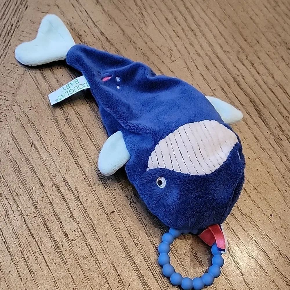 Douglas baby cuddle whale with attached teether ring, New never used 💙